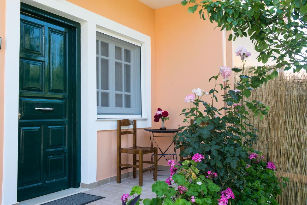Zoe Boutique Apartment Acharavi  Ngoại thất bức ảnh