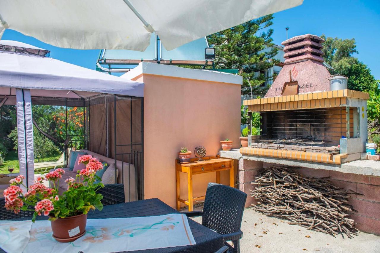 Zoe Boutique Apartment Acharavi  Ngoại thất bức ảnh