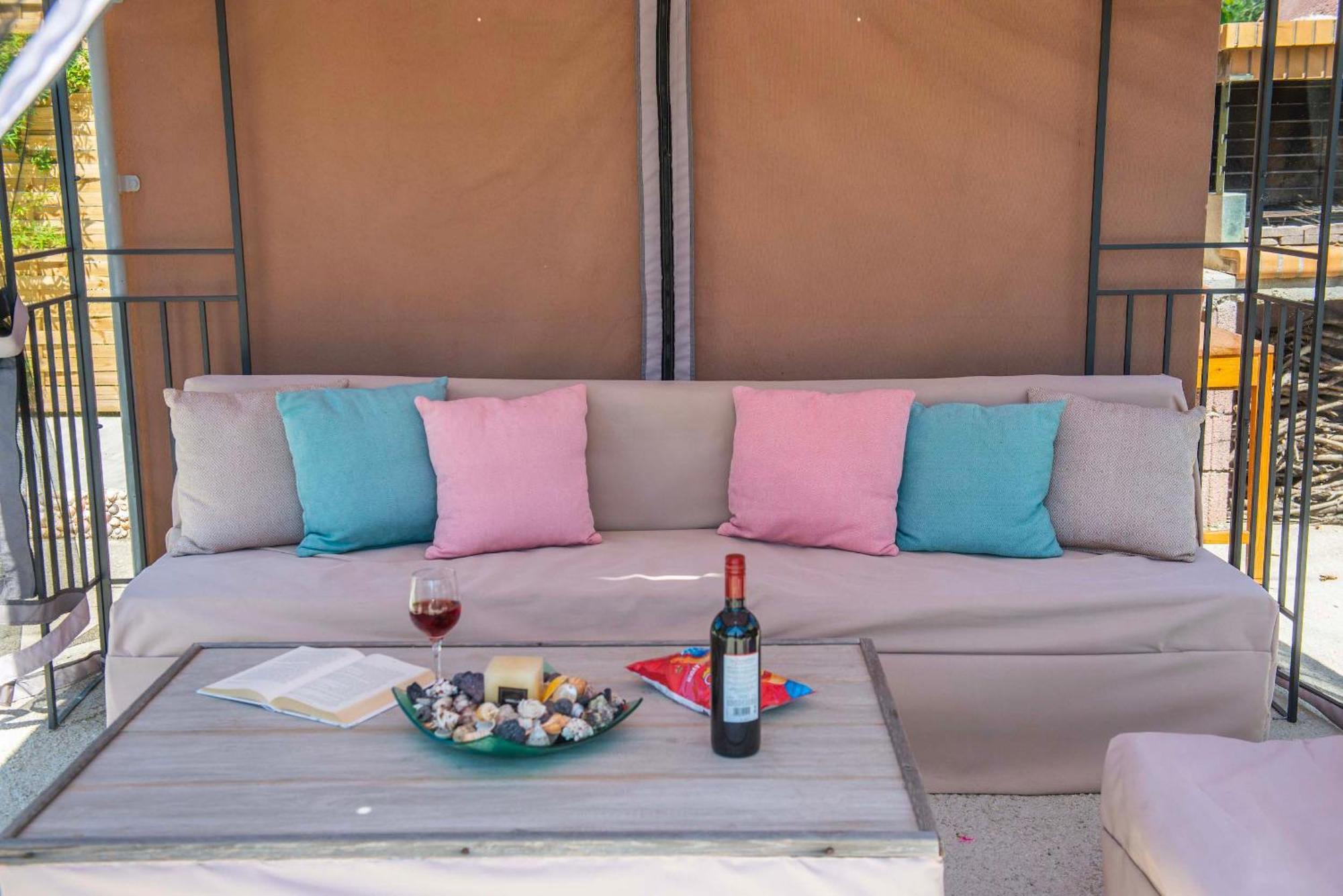 Zoe Boutique Apartment Acharavi  Ngoại thất bức ảnh